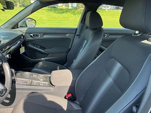 Used 2025 Honda Civic Sport image 23