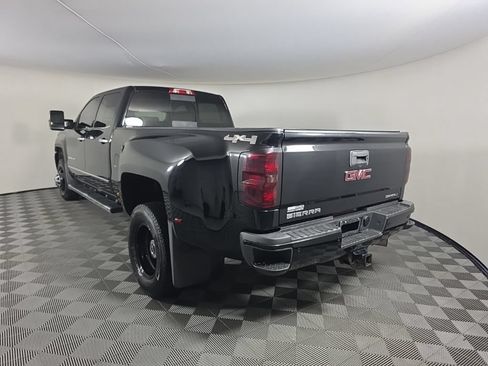 Used 2019 GMC Sierra 3500 Denali AWD/4WD image 3