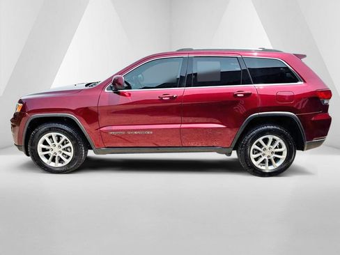 Used 2021 Jeep Grand Cherokee Laredo AWD/4WD image 4