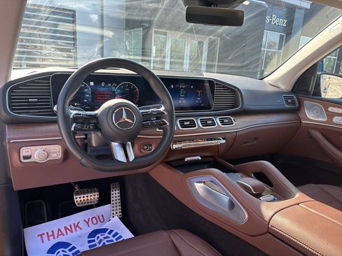 Used 2025 Mercedes-Benz GLS 450 GLS 450 image 9