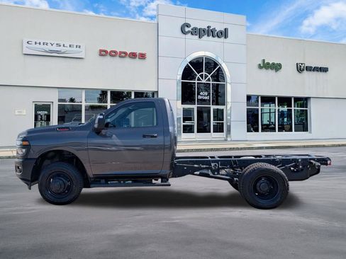 New 2026 RAM 3500 Tradesman AWD/4WD image 6
