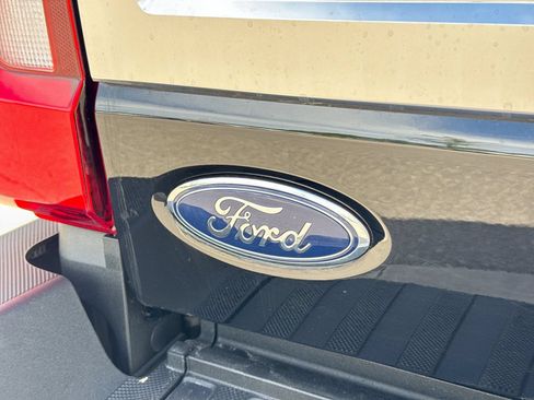 Used 2023 Ford F250 Platinum AWD/4WD image 14