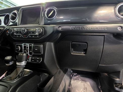 Used 2022 Jeep Wrangler Unlimited Rubicon w/ Trailer Tow Package AWD/4WD image 61