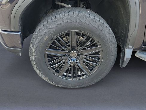 Used 2022 GMC Sierra 1500 AT4 w/ AT4 Preferred Package image 14