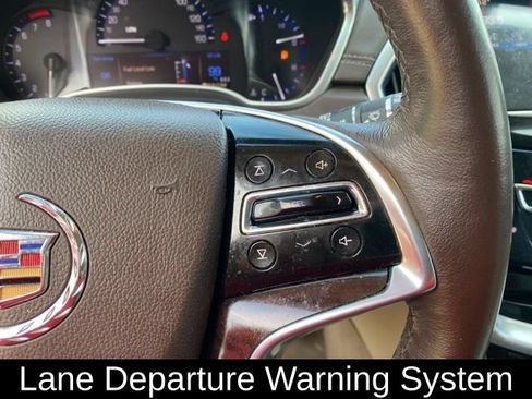 Used 2015 Cadillac SRX Luxury FWD image 18