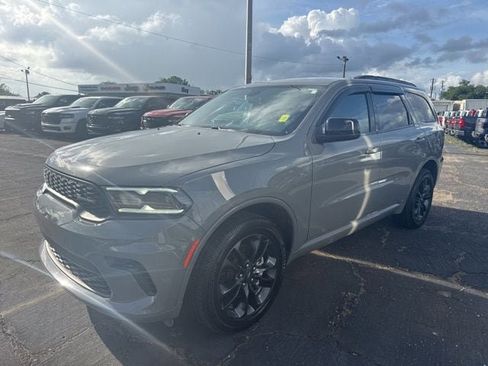Used 2025 Dodge Durango GT w/ Blacktop Package AWD/4WD image 7
