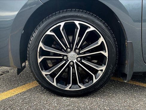 Used 2016 Toyota Corolla S image 9