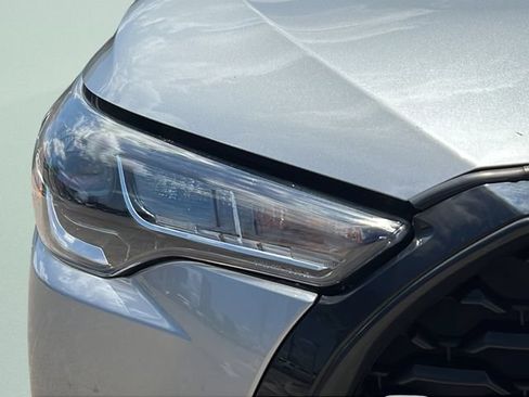 Used 2022 Toyota Corolla Cross L FWD image 27