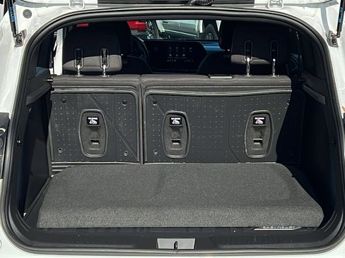 Used 2024 Chevrolet Trax RS image 11