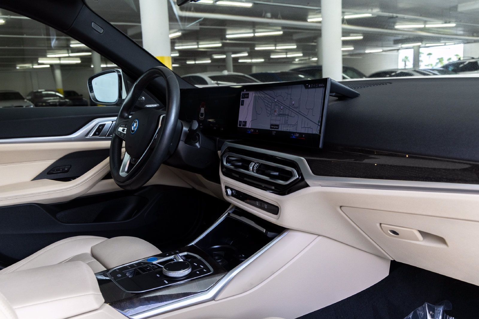 Used 2023 BMW i4 eDrive40 w/ Premium Package RWD image 28