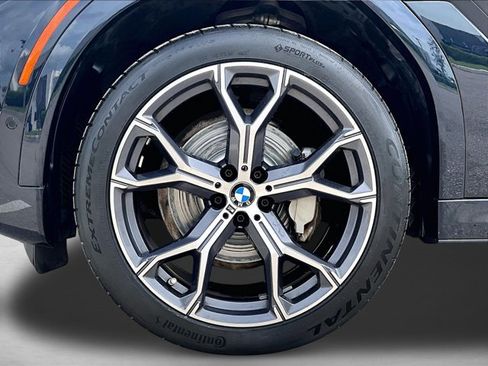 Used 2022 BMW X6 xDrive40i w/ M Sport Package AWD/4WD image 10