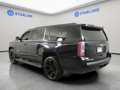 Used 2020 GMC Yukon XL SLT w/ Open Road Package AWD/4WD image 6