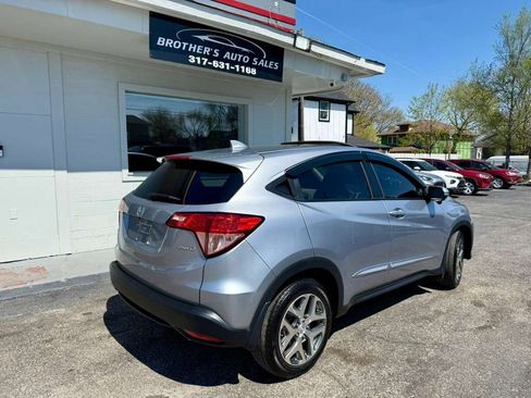 Used 2018 Honda HR-V EX image 14