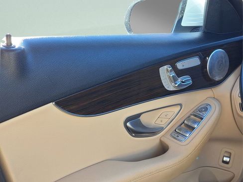 Used 2021 Mercedes-Benz C 300 Sedan image 16