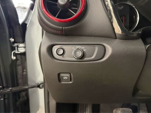 Certified 2025 Chevrolet Blazer RS w/ Driver Confidence II Package image 27