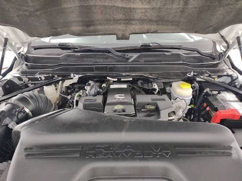 Used 2023 RAM 2500 Laramie AWD/4WD image 17