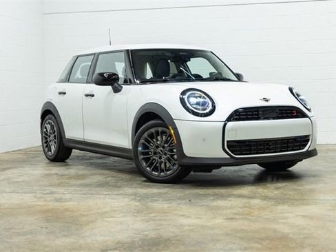 Certified 2025 MINI Cooper S image 5