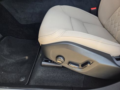 New 2026 Volvo XC90 B5 Plus image 26