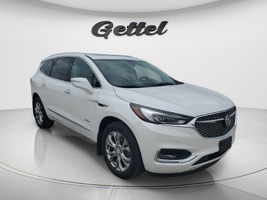 Used 2020 Buick Enclave Avenir w/ Avenir Technology Package FWD image 3