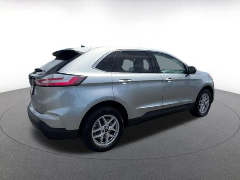 Used 2024 Ford Edge SEL AWD/4WD image 14