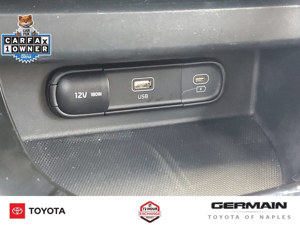 Used 2024 Kia Seltos X-Line AWD/4WD image 32