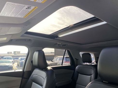 Used 2023 Ford Explorer XLT w/ Equipment Group 202A image 17