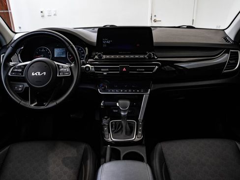 Used 2023 Kia Seltos EX AWD/4WD image 32
