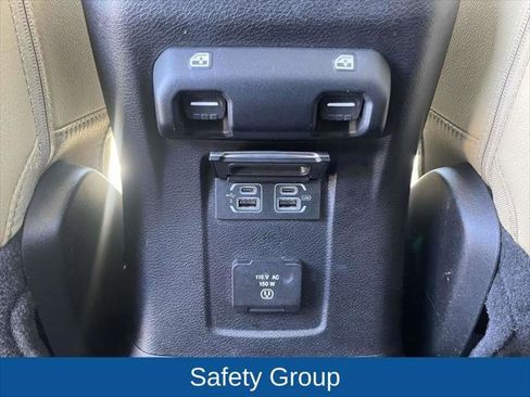Certified 2019 Jeep Wrangler Unlimited Sahara AWD/4WD image 21