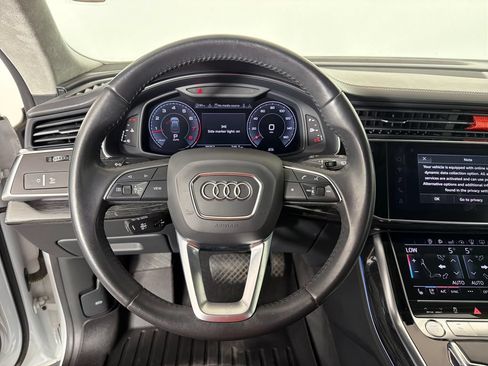 Used 2020 Audi Q8 Prestige w/ Prestige Package AWD/4WD image 12