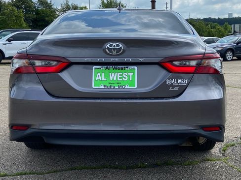 Used 2023 Toyota Camry LE FWD image 4