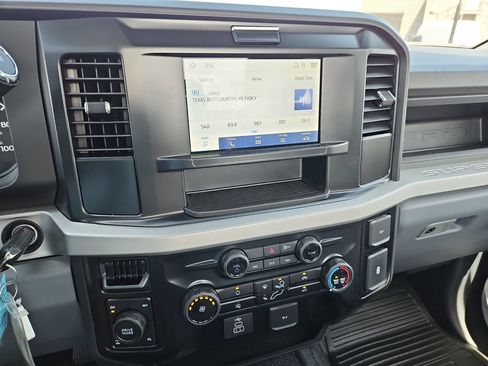 New 2026 Ford F250 XL w/ XL Off-Road Package AWD/4WD image 25