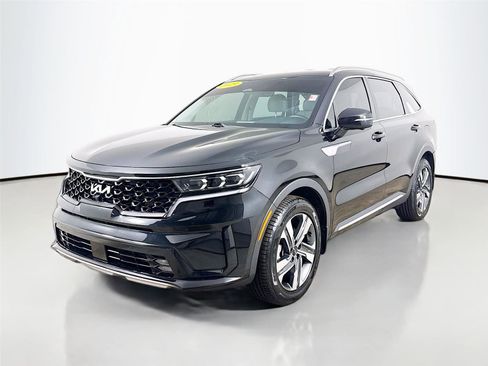 Used 2023 Kia Sorento SX Prestige image 3