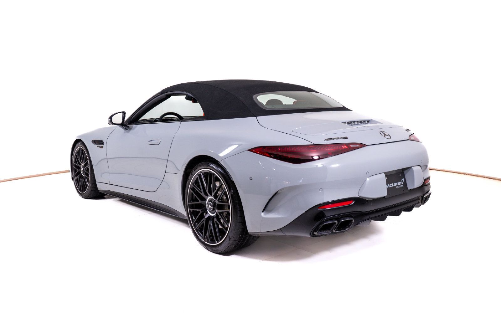 Used 2024 Mercedes-Benz SL 63 AMG 4MATIC image 4