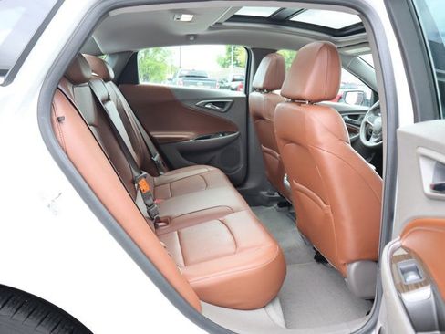 Used 2016 Chevrolet Malibu Premier w/ Driver Confidence Package II FWD image 18