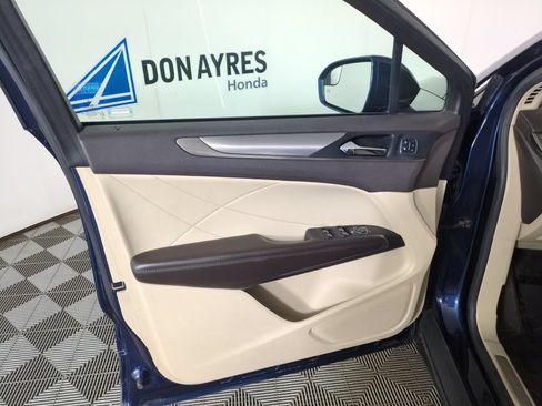 Used 2017 Lincoln MKC Premiere FWD image 12