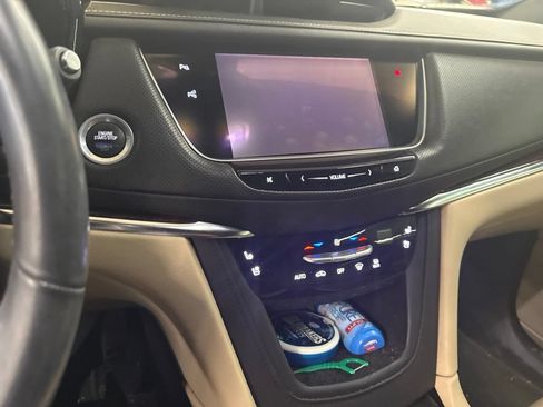 Used 2017 Cadillac XT5 Premium Luxury w/ Driver Assist Package FWD image 7