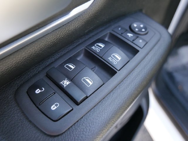 Used 2023 RAM 1500 Big Horn AWD/4WD image 18