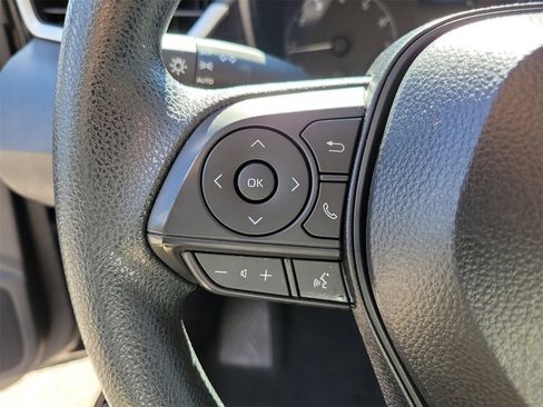 Used 2025 Toyota Corolla LE image 19