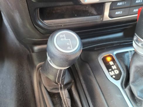 Used 2023 Jeep Wrangler Unlimited Sahara AWD/4WD image 22