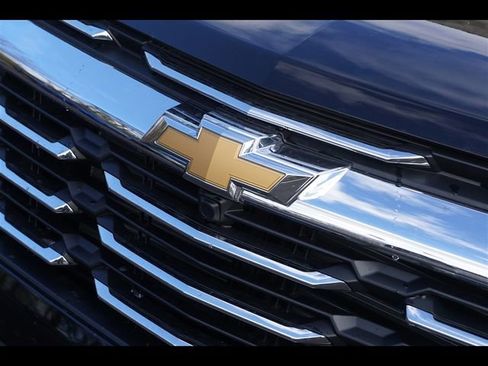 New 2026 Chevrolet Equinox LT FWD image 19