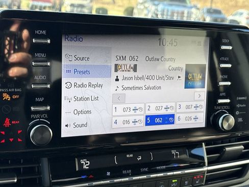 Used 2024 Toyota Sienna Platinum image 15