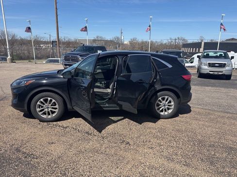 Used 2022 Ford Escape SE w/ Convenience Package image 4