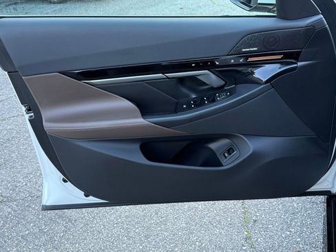 Certified 2024 BMW 530i w/ M Sport Package image 20