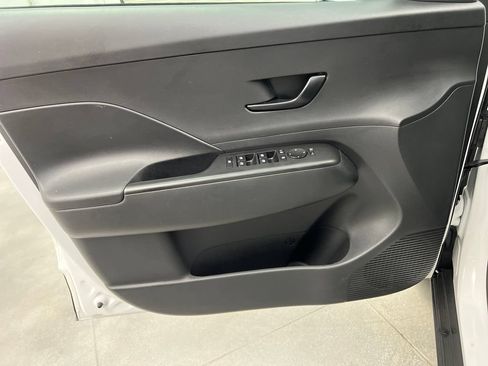 Used 2024 Hyundai Kona SEL AWD/4WD image 14