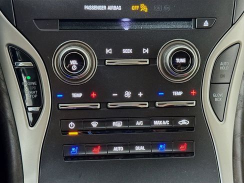 Used 2019 Lincoln Nautilus Reserve image 16