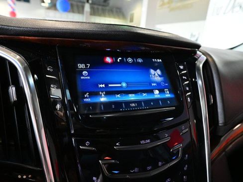 Used 2015 Cadillac Escalade Luxury AWD/4WD image 37