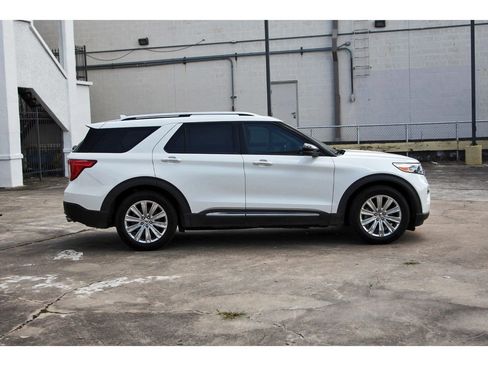 Used 2021 Ford Explorer Limited w/ Hybrid Equipment Group 310A RWD image 8