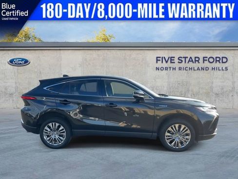 Used 2021 Toyota Venza Limited image 11