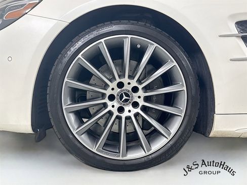 Used 2020 Mercedes-Benz SL 550 image 33
