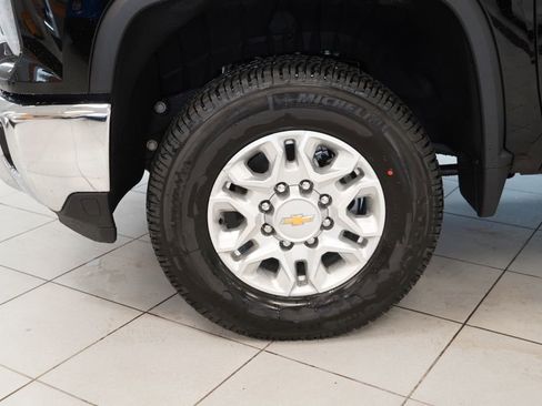 New 2026 Chevrolet Silverado 2500 LT image 17